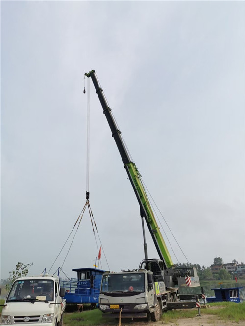 长葛市桥梁建设吊装案例